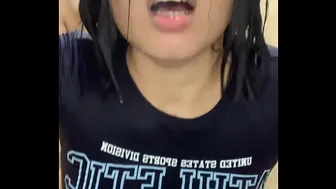 (censore) fucks her best friend in the bathroom